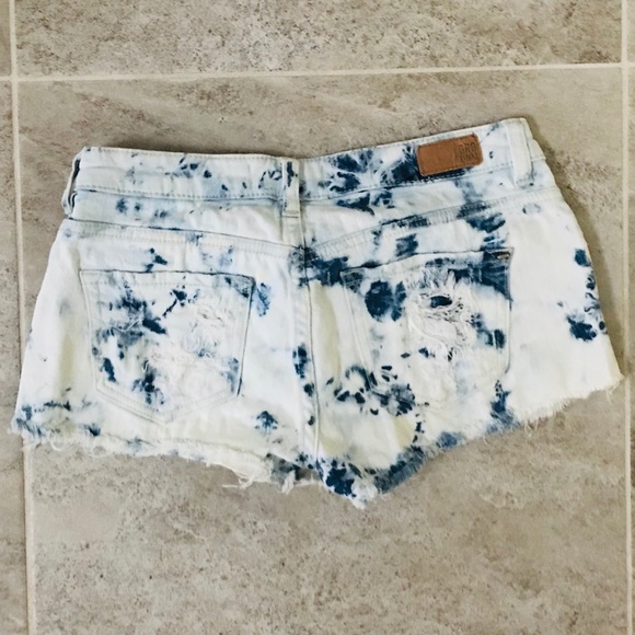 Garage Denim Jean Short Shorts - Picture 2 of 4